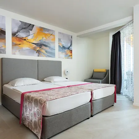 Sh Dolce Mare ホテル 4*